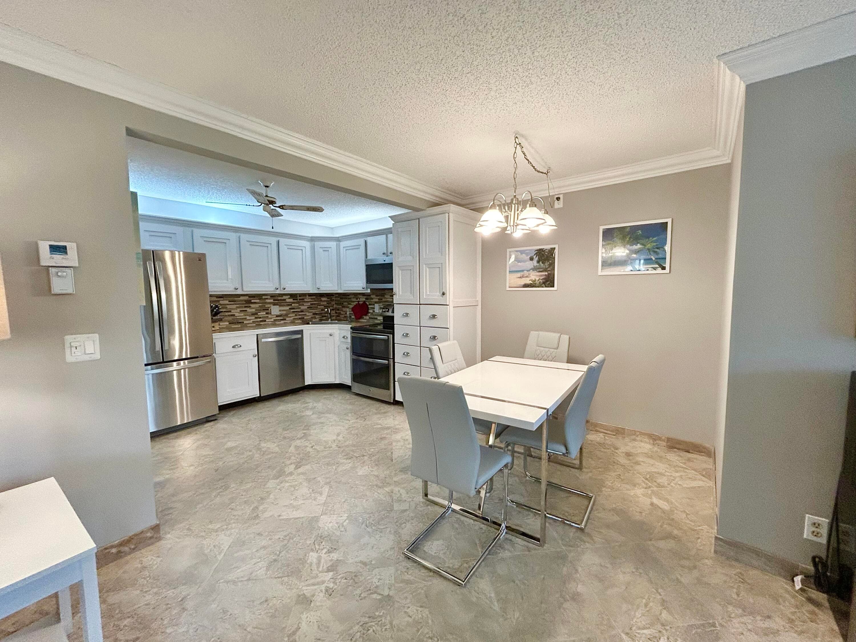 223 Pine Hov Circle Unit C-2, Greenacres