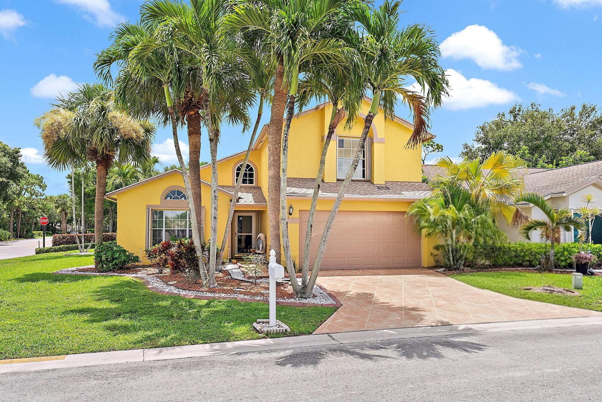 119 Hammocks Drive, Greenacres