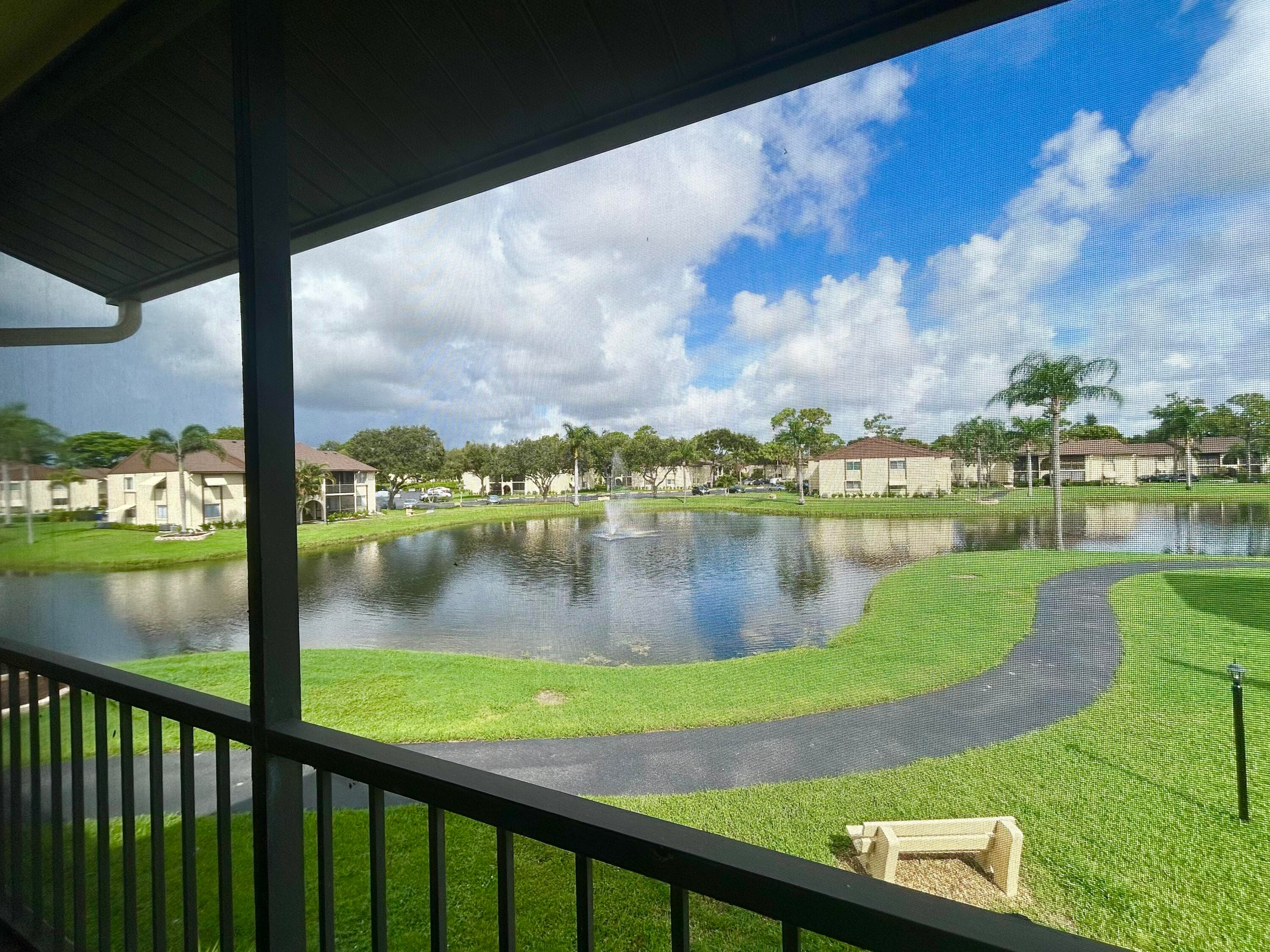 132 Lake Pine Circle Unit B-2, Greenacres