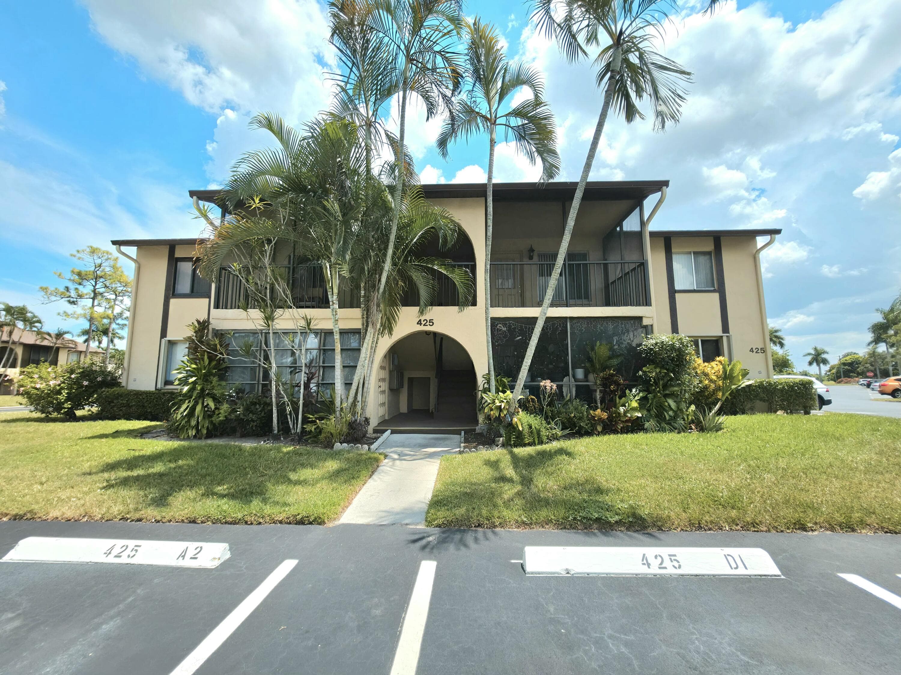 425 Pine Glen Lane Unit A-2, Greenacres