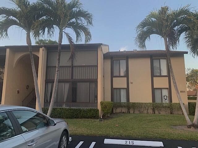 801 SKY PINE Way Unit D2, Greenacres